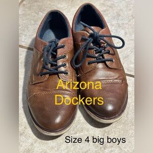 Arizona Dockers size 4 big Boys